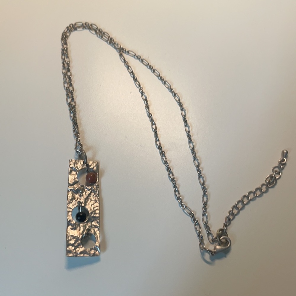 Silver necklace with rectangular pendant - Picture 1 of 3